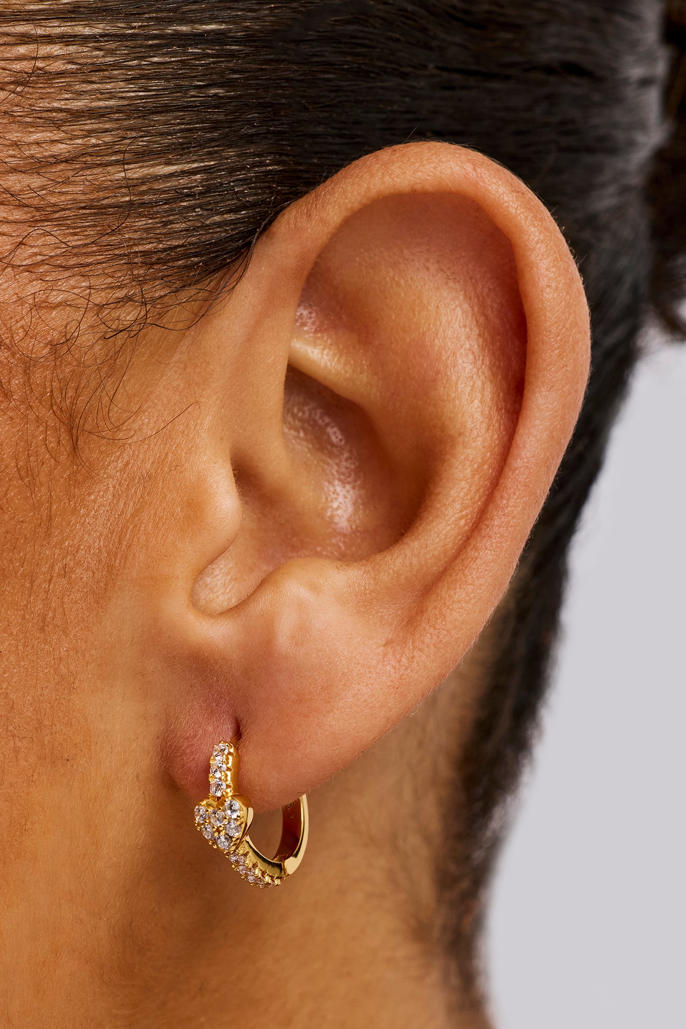 Herzförmiger Creolen-Ohrring – 20 mm – Gold